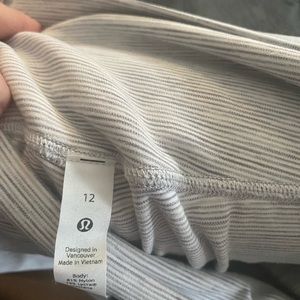 Lululemon leggings size 12